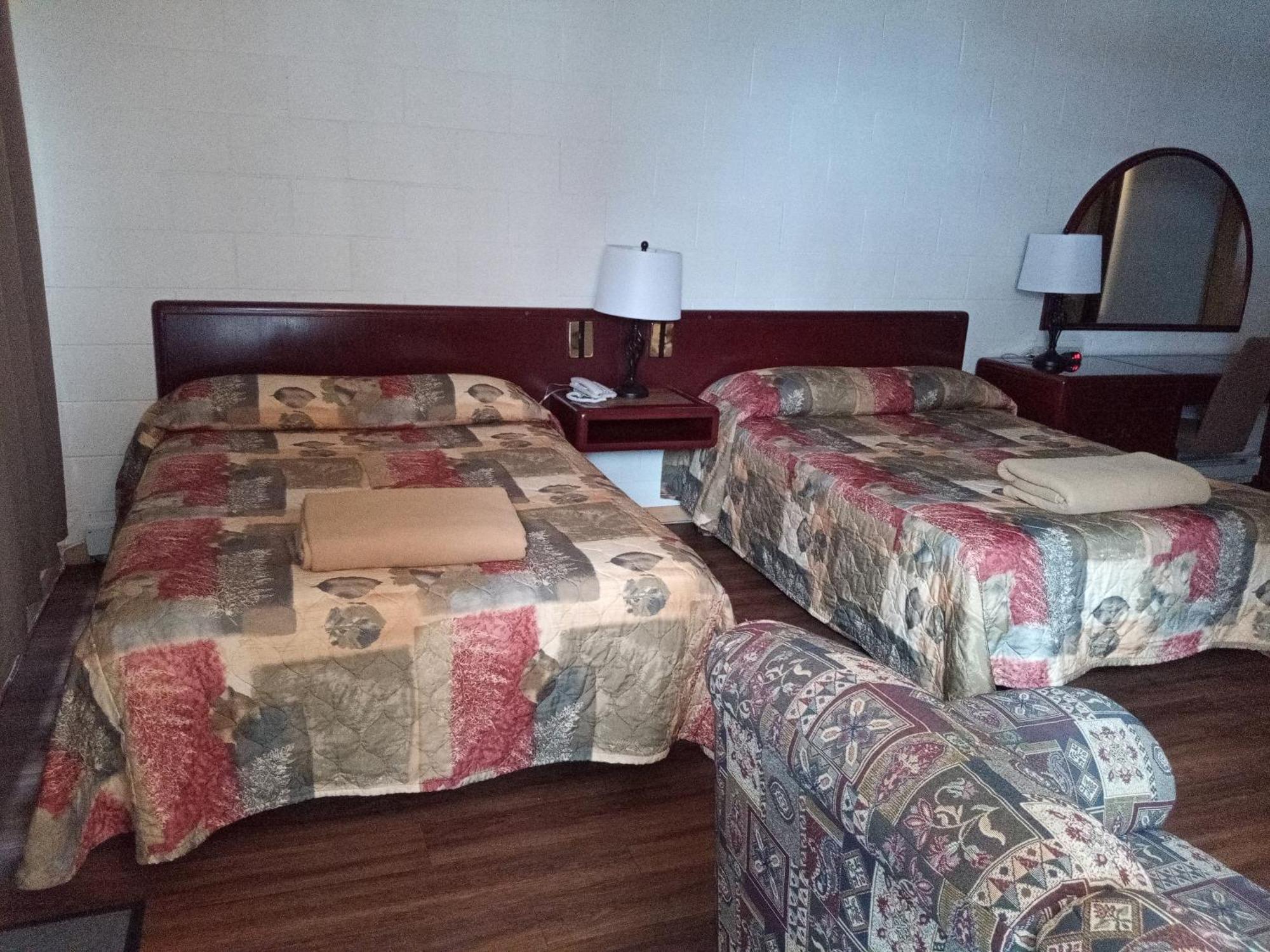 Motel Lennoxville Sherbrooke Exterior foto