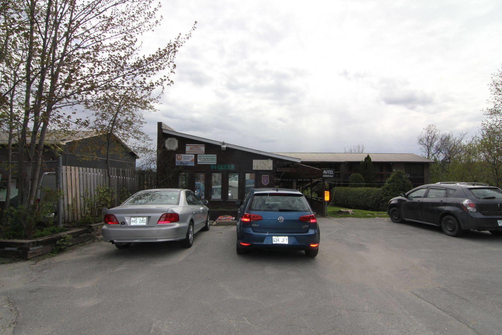 Motel Lennoxville Sherbrooke Exterior foto