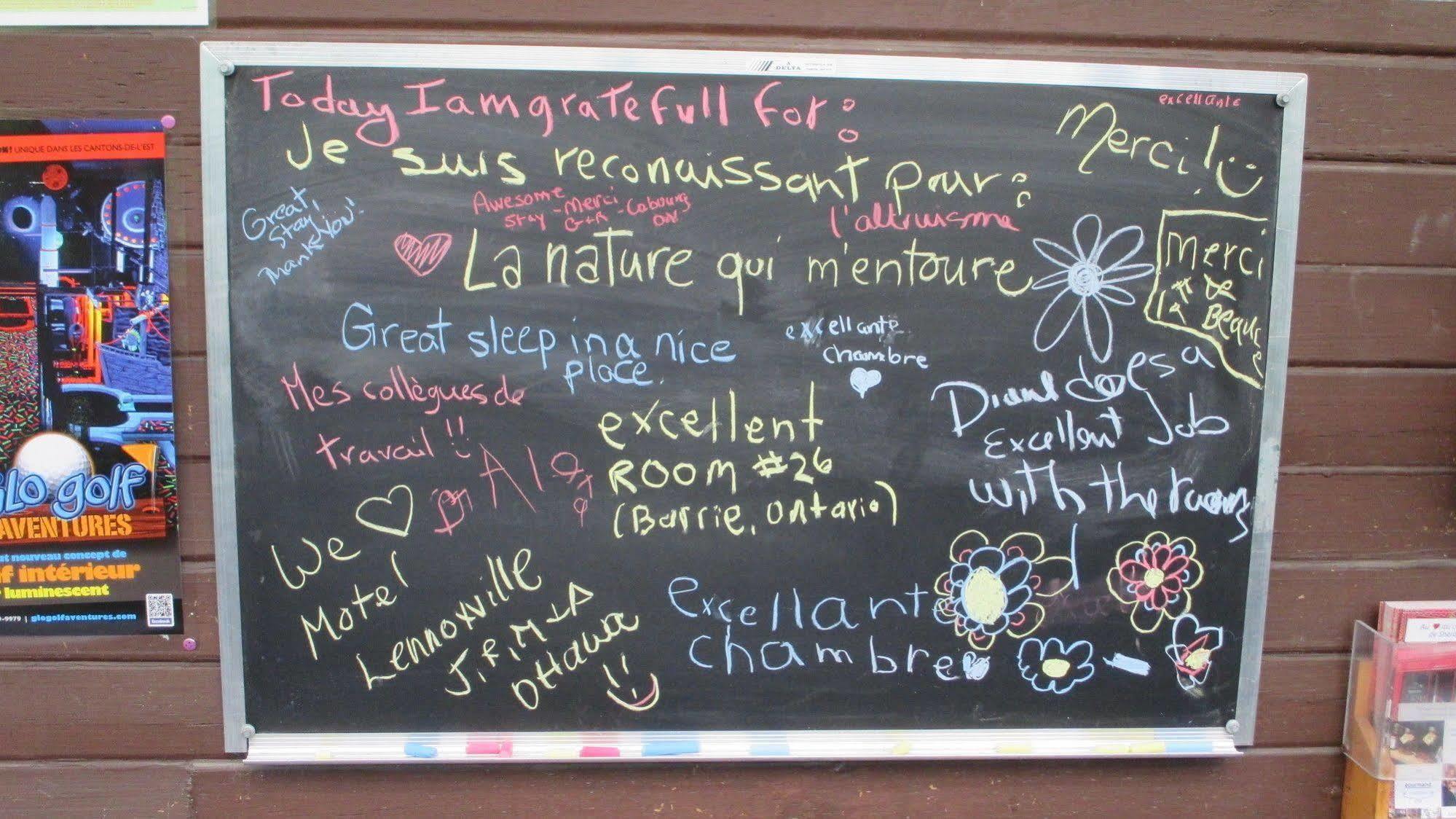 Motel Lennoxville Sherbrooke Exterior foto